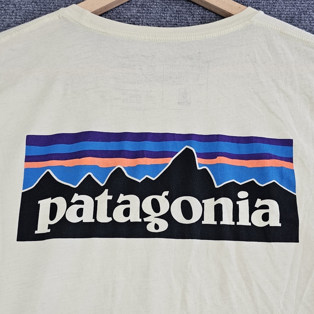 MENS PATAGONIA Organic Cotton Basic T-SHIRT SIZE L Slim Fit Mens Yellow Outdoor